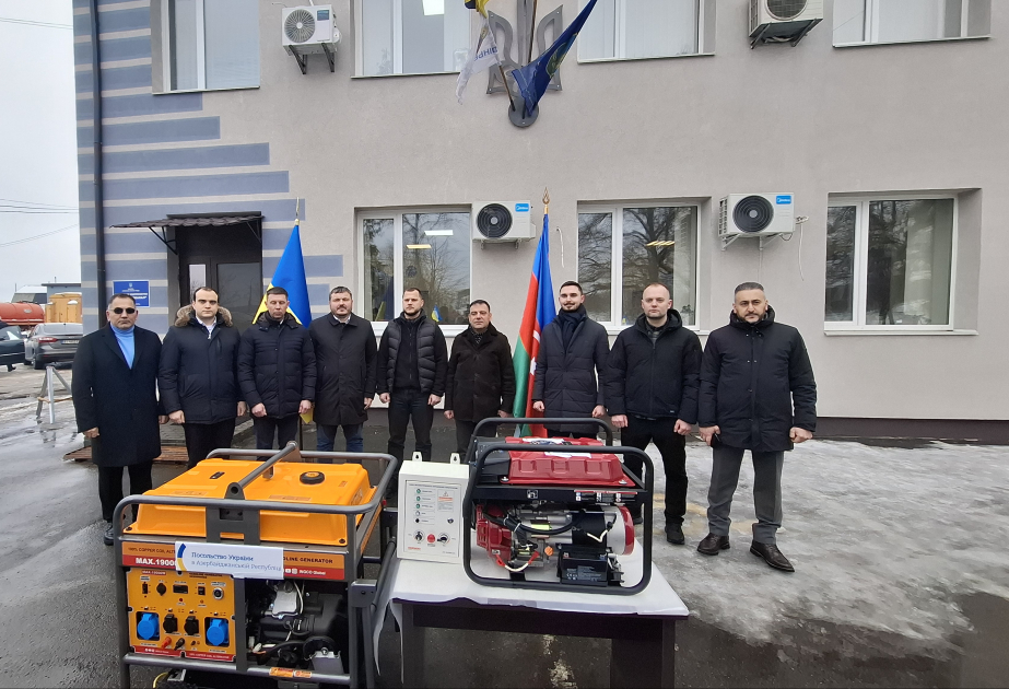 Azərbaycanın göndərdiyi enerji avadanlıqları İrpen şəhərində təhvil verilib