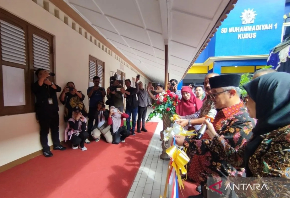 Sumatrada fəlakətdən zərər çəkmiş bütün məktəblərdə dərslər bərpa edilib