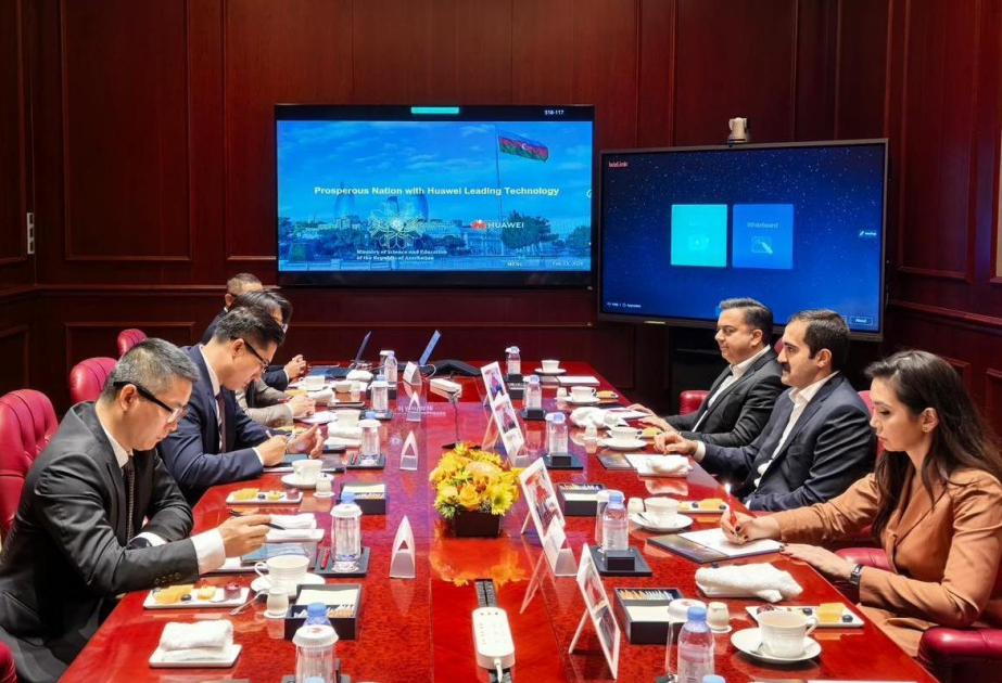 Delegation of Azerbaijan’s Ministry of Science learns about Huawei’s latest technological innovations in China