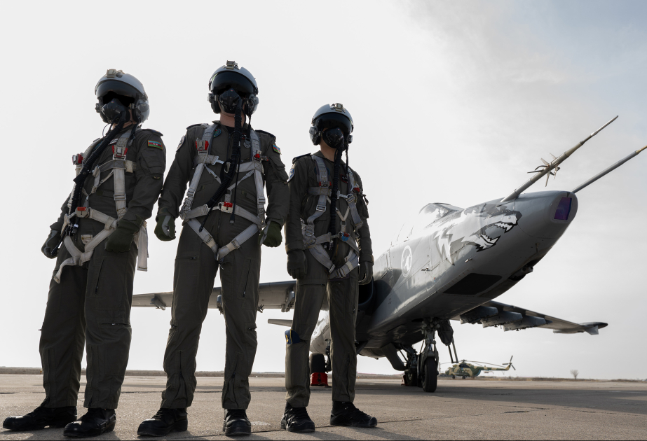 Azərbaycan səmasının keşikçiləri – FOTOLAR