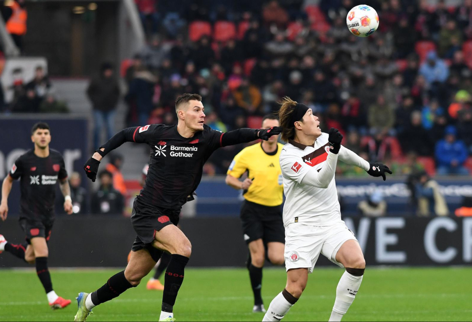 Fußball-Bundesliga: Leverkusen gewinnt gegen St. Pauli, Bayern München siegt in Bremen