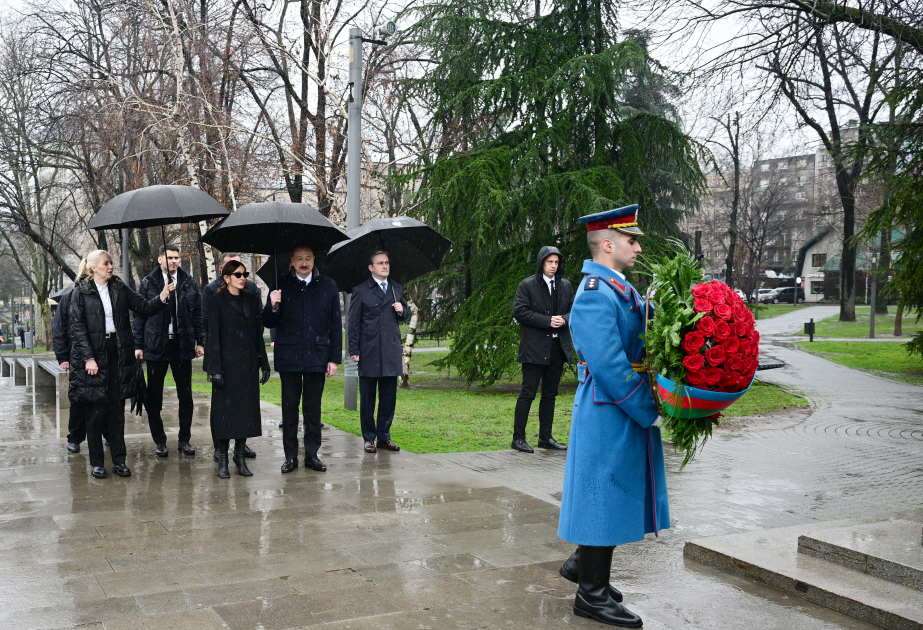 President Ilham Aliyev visited monuments to National Leader Heydar Aliyev and prominent Serbian writer Milorad Pavić in Belgrade VIDEO