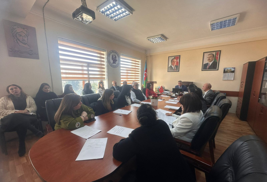 Dilçilik İnstitutunda Beynəlxalq Ana Dili Günü münasibətilə elmi sessiya keçirilib