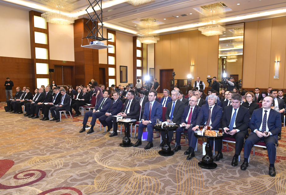 En Bakú se celebra una conferencia internacional con la participación de los países C6