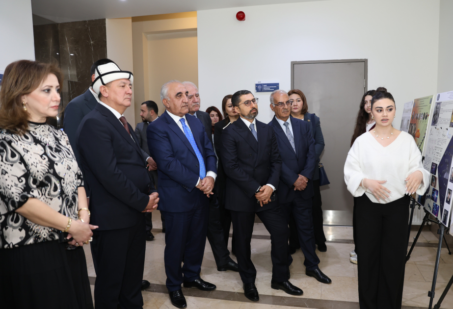 UNEC-in sosial missiyası: Dizayn Məktəbində ilk sosial layihələr sərgisi keçirilib