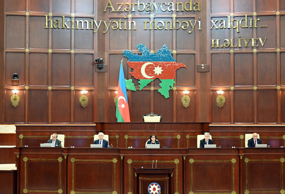 Milli Məclisin plenar iclasında 10 məsələ müzakirə olunub YENİLƏNİB VİDEO
