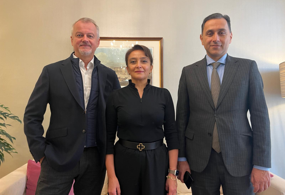 Se debatieron las posibilidades de interpretar la música clásica azerbaiyana en Europa
