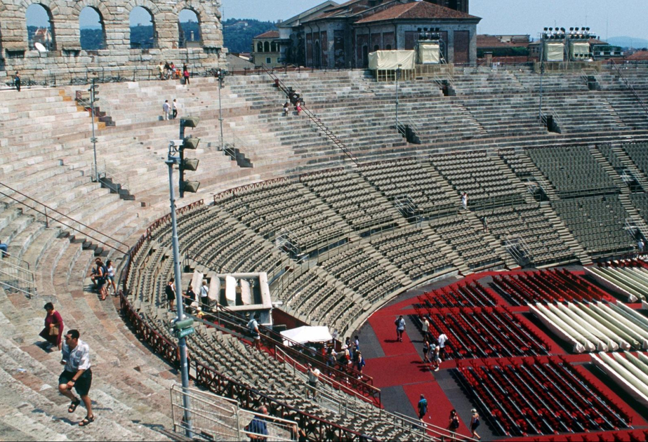 Olympische Spiele: Abschlussfeier in der Arena von Verona - noch fünf Entscheidungen am letzten Wettkampftag