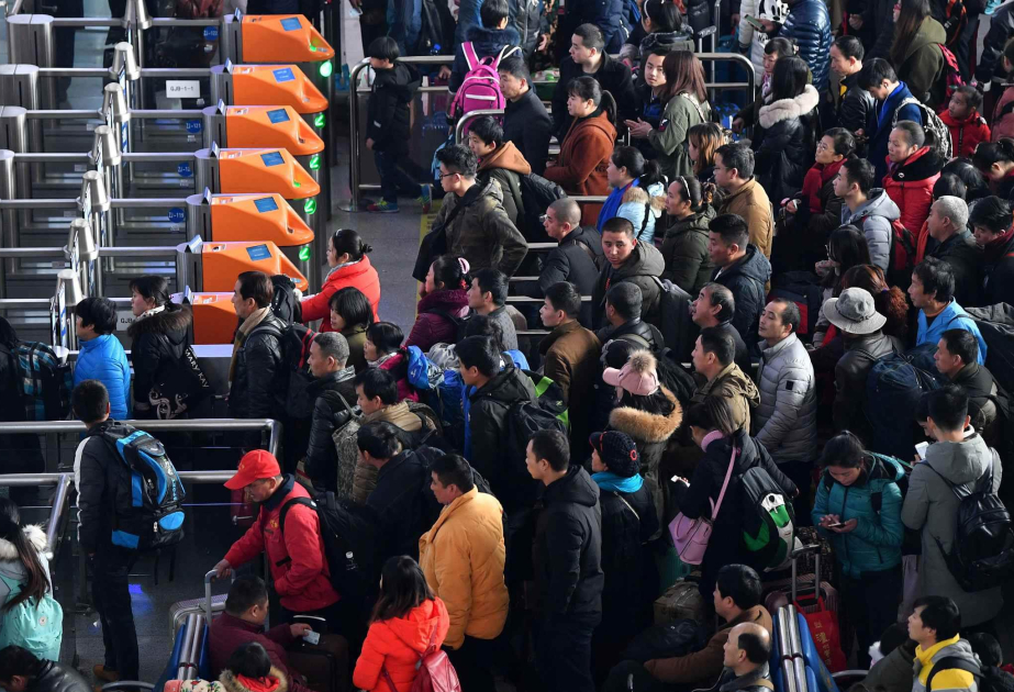 La Chine enregistre un flux quotidien record de passagers pendant le pic de voyages de la fête du Printemps