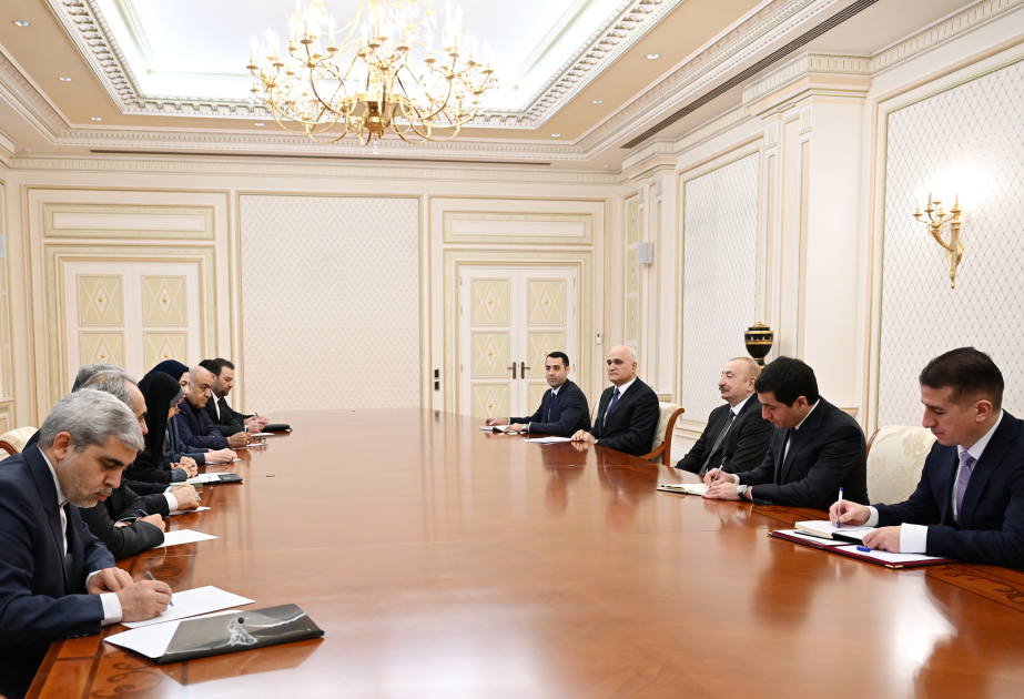 Präsident Ilham Aliyev empfängt iranische Delegation VIDEO