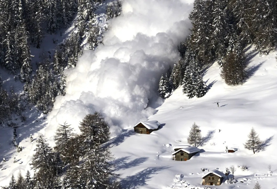 Lawinenabgänge in der Schweiz: Zwei Menschen ums Leben gekommen