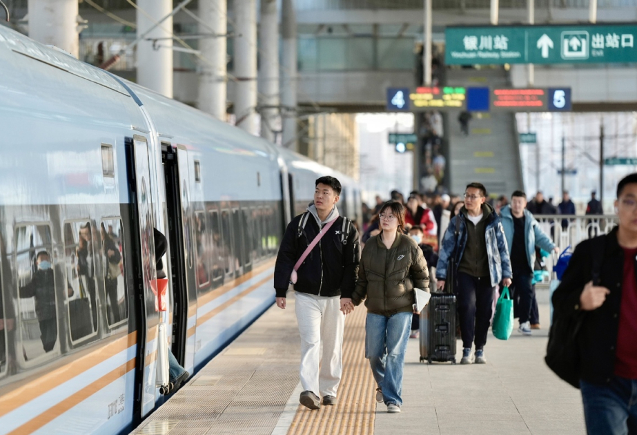 China's railways handle 121m passenger trips during Spring Festival holiday