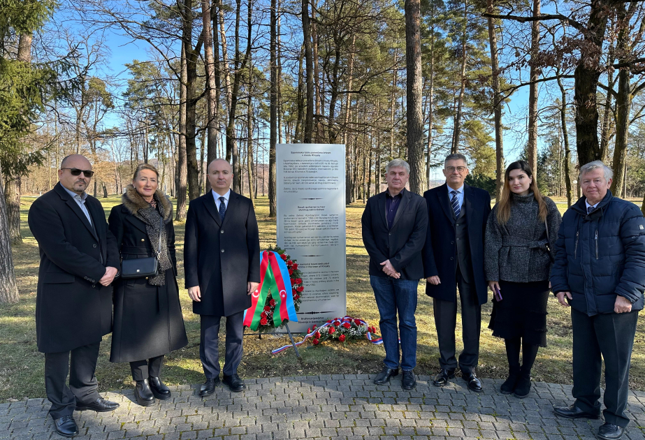 В мемориально-парковом комплексе «Добрава» почтена память жертв Ходжалинского геноцида