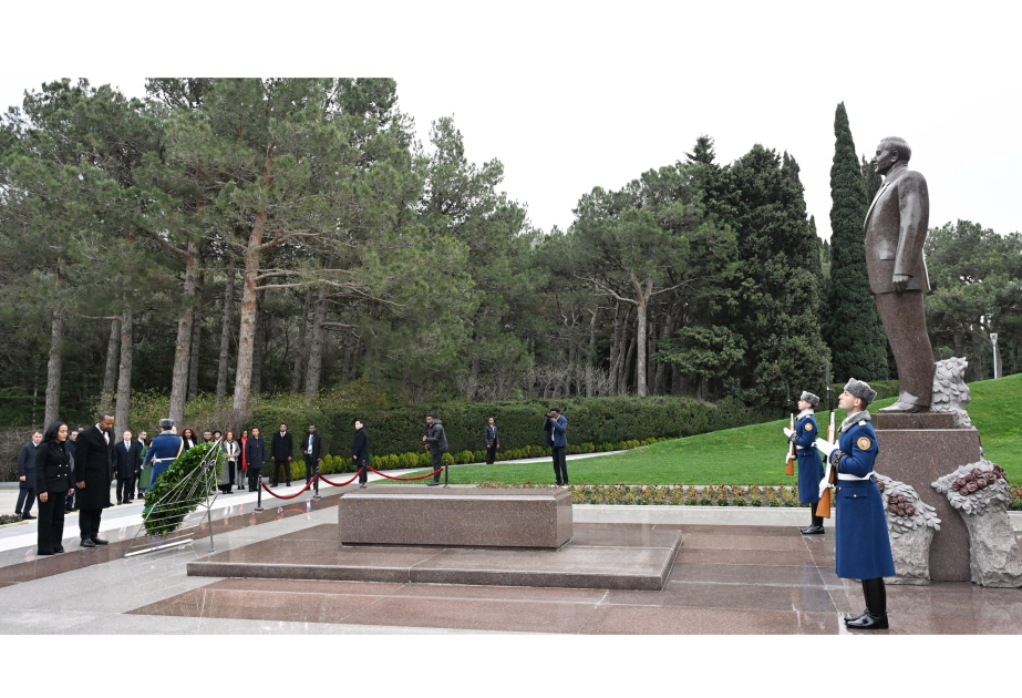 Ethiopian Prime Minister pays tribute to National Leader Heydar Aliyev