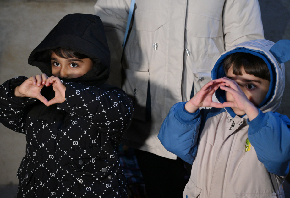 108 weitere binnenvertriebene Familien kehren in Chodschawänd, Kelbadschar und Jabrayil zurück