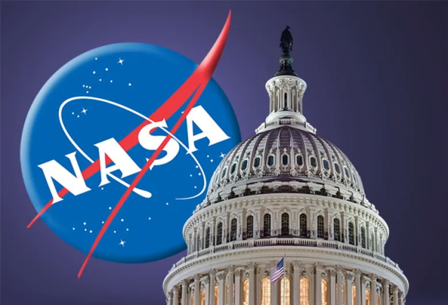Congress to weigh extending space station life, NASA moon base
