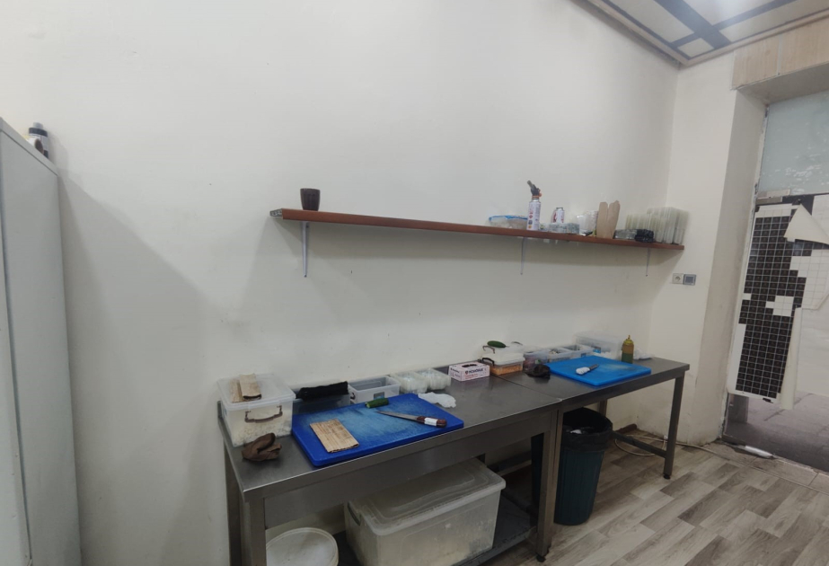 Paytaxtın Xətai rayonunda suşi emalı müəssisəsinin fəaliyyəti müvəqqəti dayandırılıb