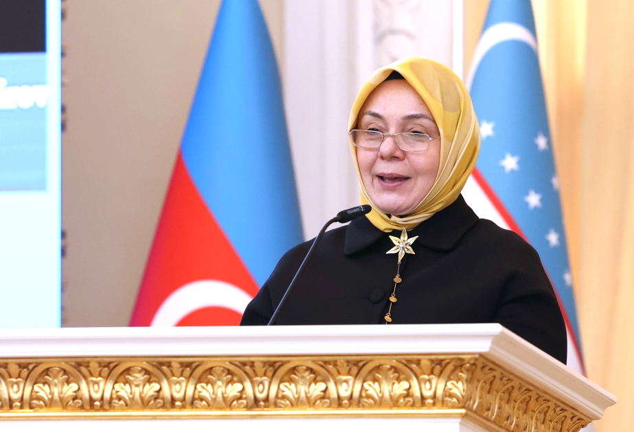 Celile Ötken: Yüz il sonra eyni məkanda Birinci Türkoloji Qurultayın iştirakçılarının xatirəsi yad edilir