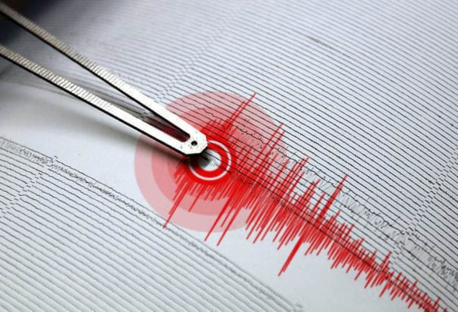 استمرار الهزات الارتدادية في شاماخي عقب زلزال بقوة 7ر4 درجات