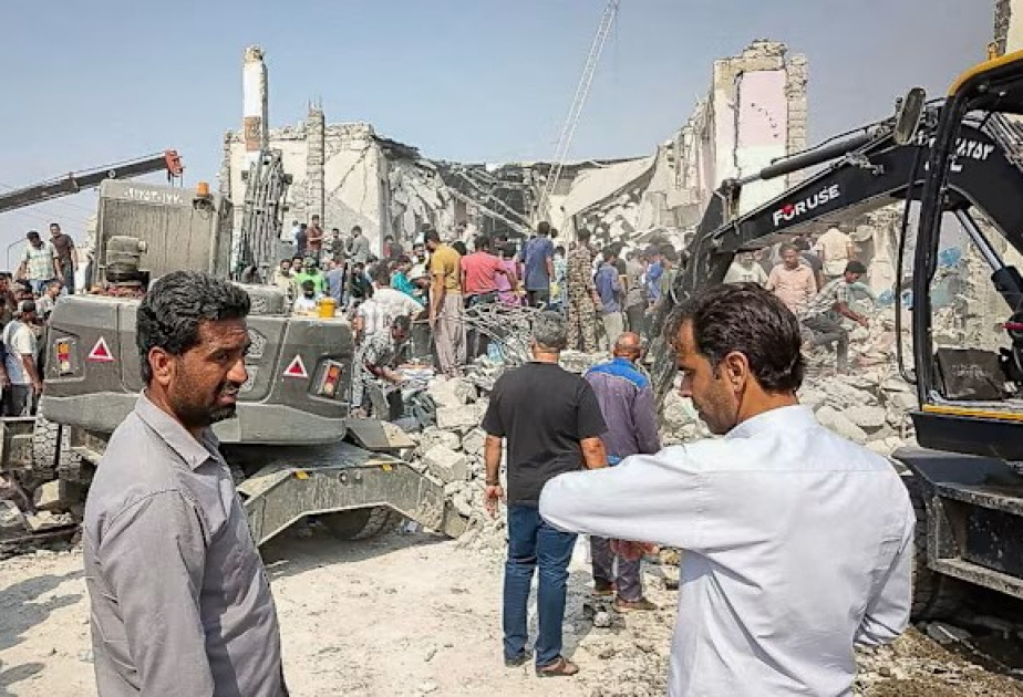 El número de fallecidos por el bombardeo aéreo contra una escuela en Irán asciende a 148