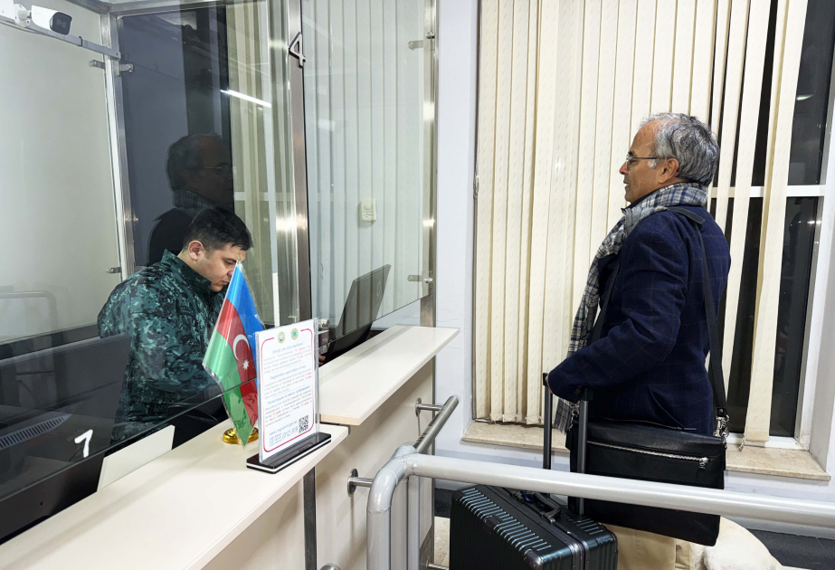 Continúa la evacuación de ciudadanos extranjeros a través del puesto fronterizo de Astara
