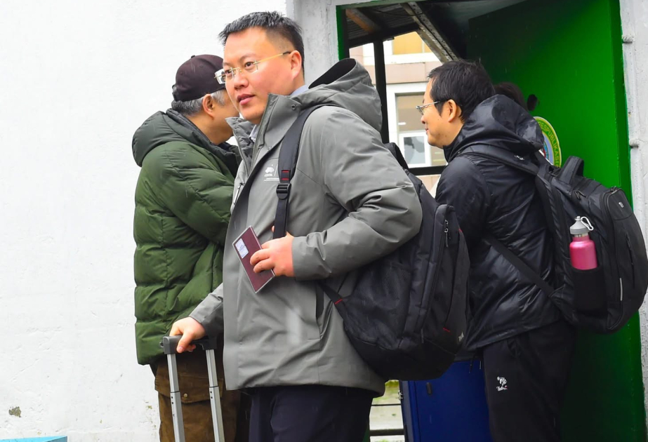 18 Chinese nationals evacuated from Iran to Azerbaijan