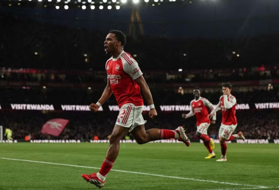 Arsenal beats Chelsea to stay 5 points clear in Premier League