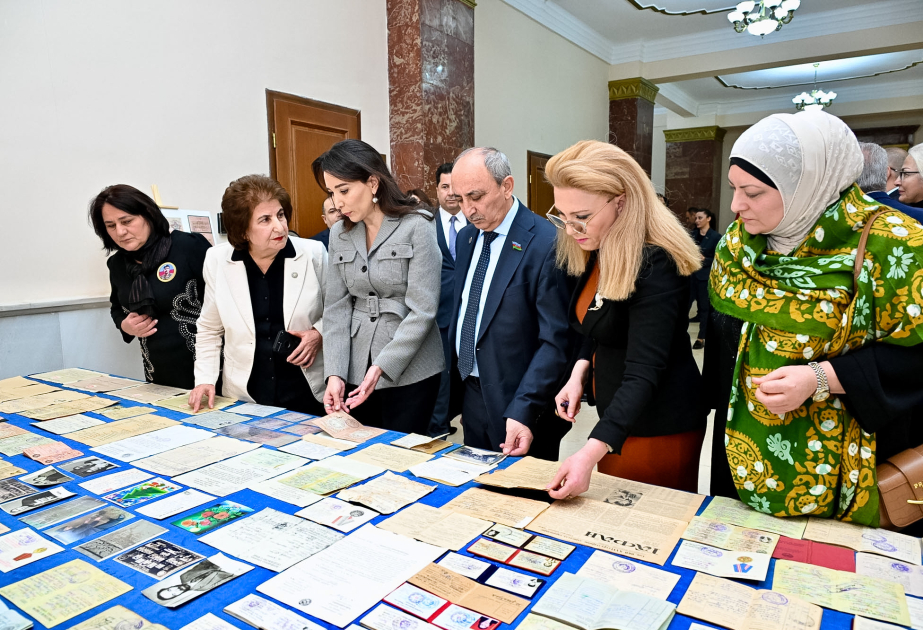 В Аппарате омбудсмена открылась выставка ко Дню геноцида азербайджанцев