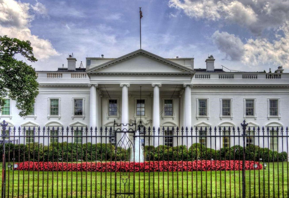 Estados Unidos insta a sus ciudadanos a abandonar de inmediato más de diez países