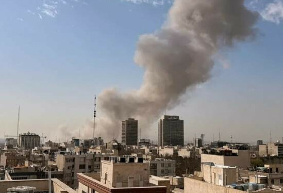 Ataque de dron provoca incendio en zona de extracción de petróleo en Al-Fujaira