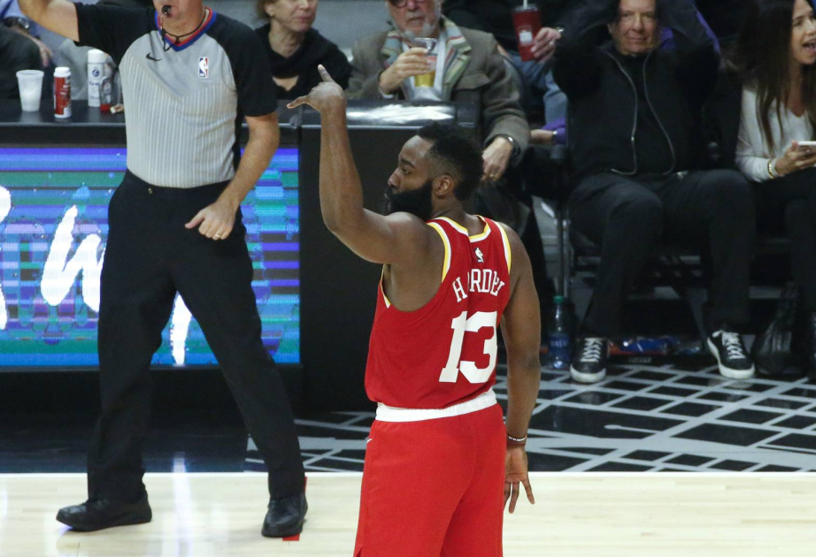 NBA: Lider səfərdə uduzub