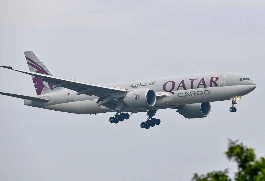Qatar Airways continues cancelling flights from Vietnam to Middle East