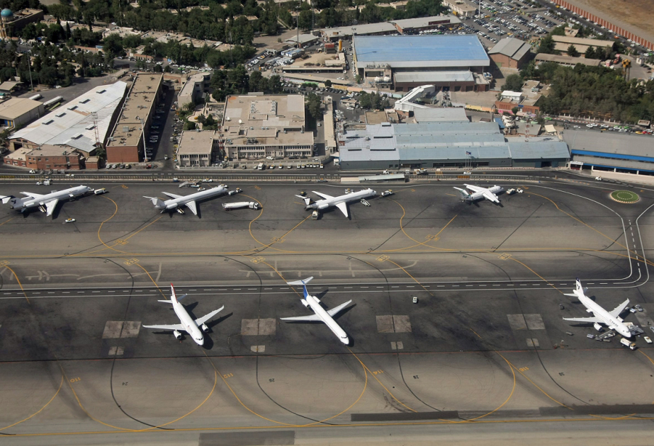 Israel fliegt Angriff auf Flughafen in Teheran