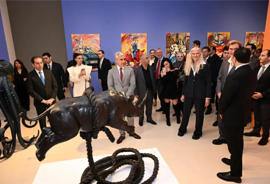 “New York Post”: Heydər Əliyev Mərkəzi beynəlxalq incəsənət mərkəzinə çevrilir