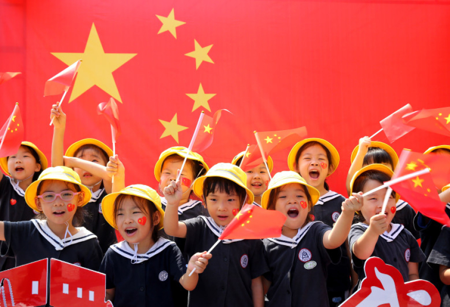 China to build 'birth-friendly society', refine social security system