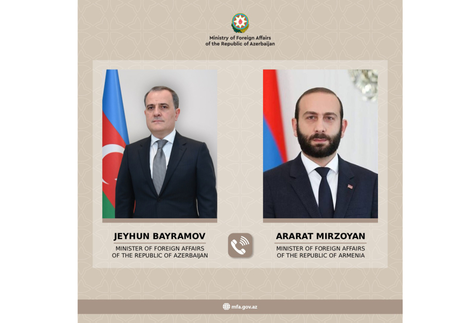 Azerbaijani, Armenian FMs hold phone talk