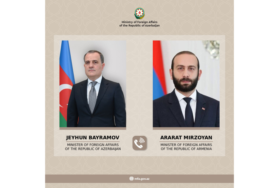 Conversación telefónica entre los Ministros de Asuntos Exteriores de Azerbaiyán y Armenia