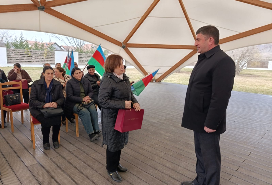 67 individuals resettled in Seyidbayli and Tazabina villages of Khojaly district receive house keys