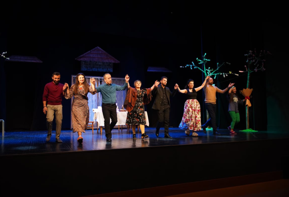 Şəki teatrında “Gəlinlər” tamaşasına ictimai baxış