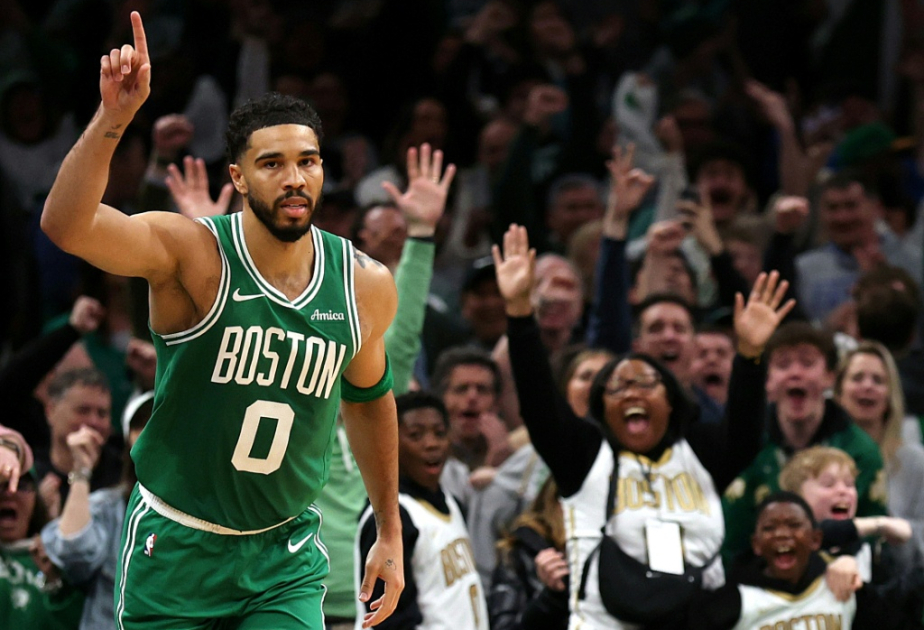 NBA: Nach 298 Tagen: NBA-Star feiert umjubeltes Comeback