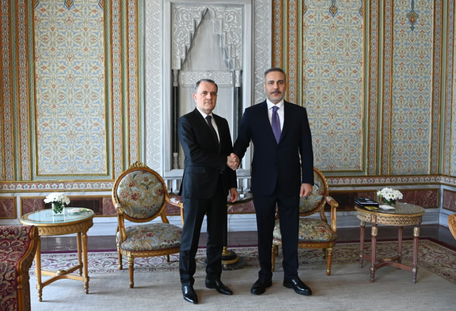 Aserbaidschanische und türkische Außenminister verurteilen Angriffe auf beide Länder scharf