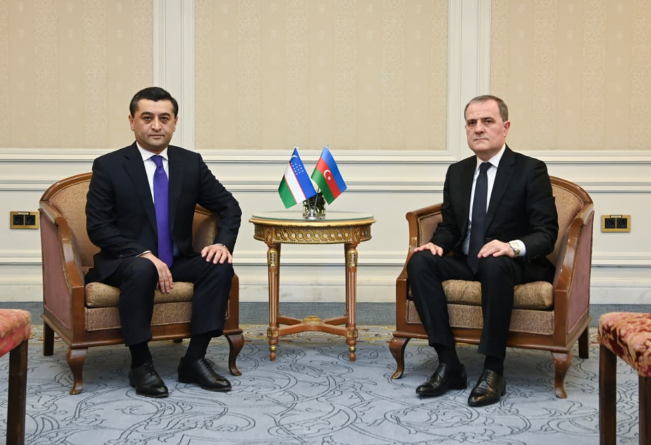 Außenminister von Aserbaidschan und Usbekistan sprechen über Solidarität mit Aserbaidschan