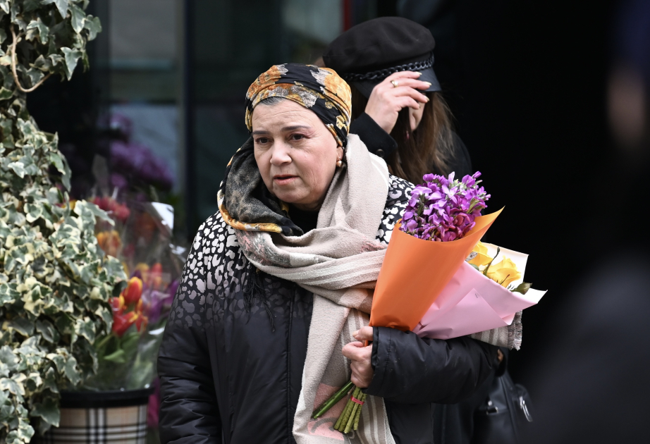 Gül kimi ətirli, çiçək kimi təravətli - FOTOREPORTAJ