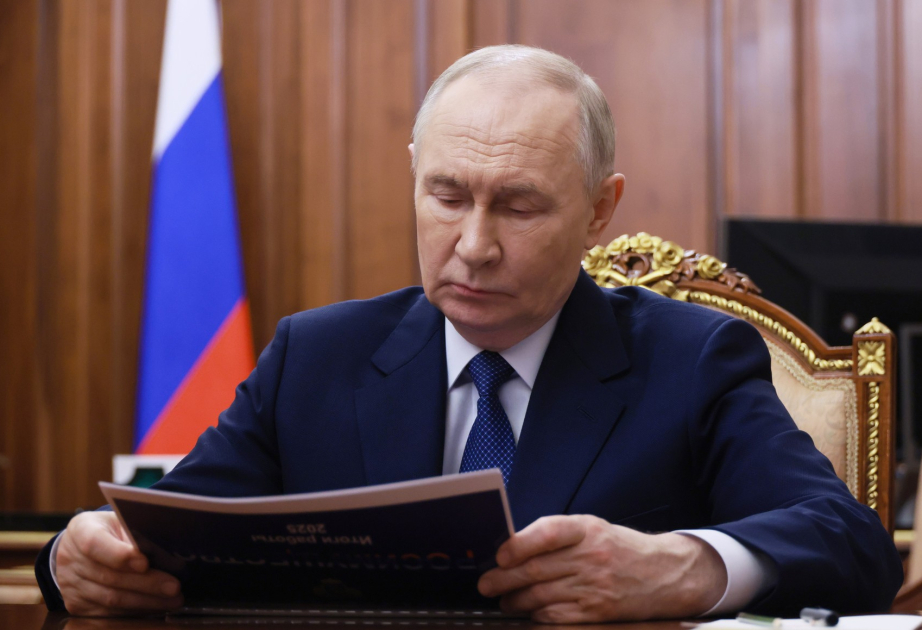 Vladimir Putin İranın yeni ali rəhbərini təbrik edib