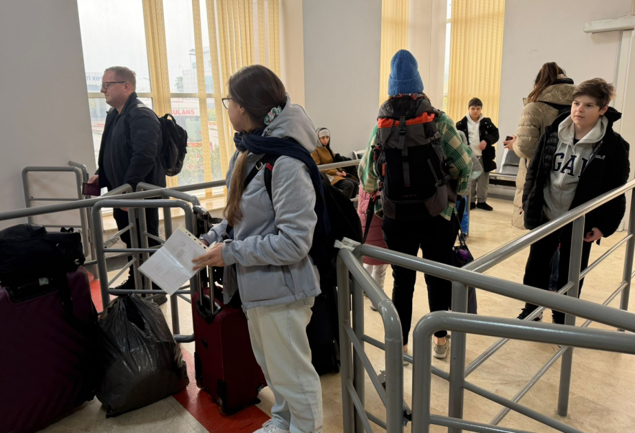 Polnische Diplomaten aus Iran nach Aserbaidschan evakuiert