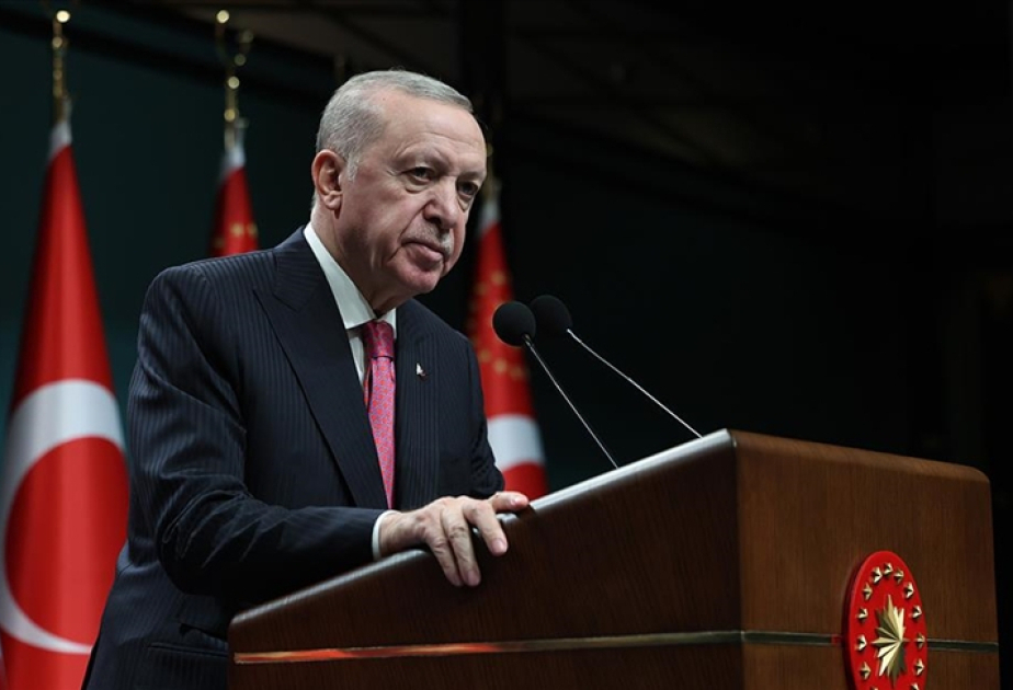 Presidente Erdoğan: “Estamos solidarios con los países hermanos, especialmente con Azerbaiyán”