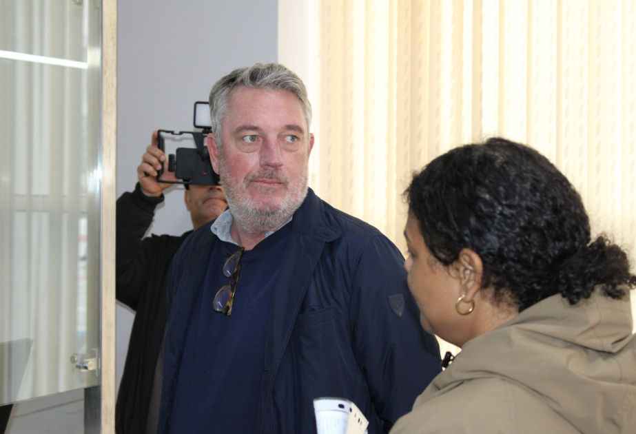 L'ambassadeur des Pays-Bas et les collaborateurs évacués d’Iran en Azerbaïdjan