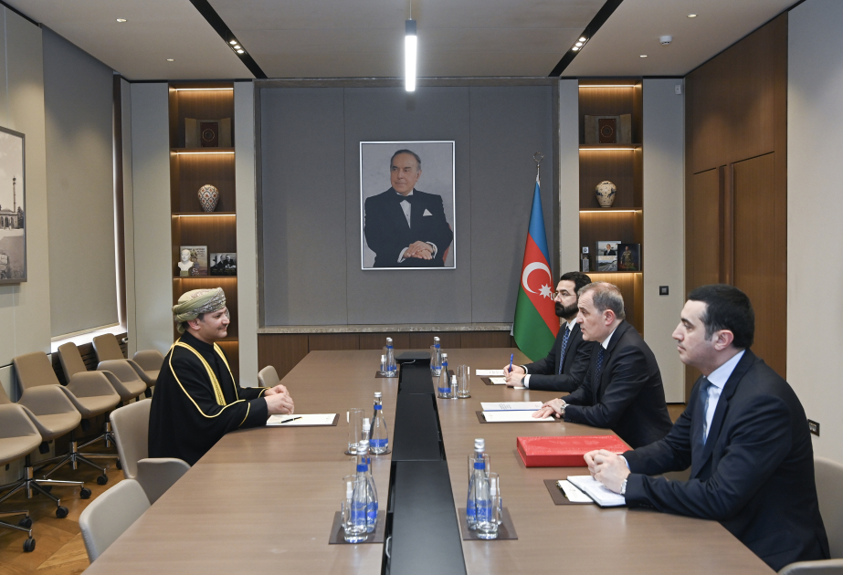 Azərbaycan-Oman münasibətlərinin inkişafı diqqət mərkəzində olub