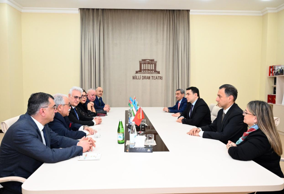 Azerbaijan’s Minister of Culture meets with theater figures of Turkic countries