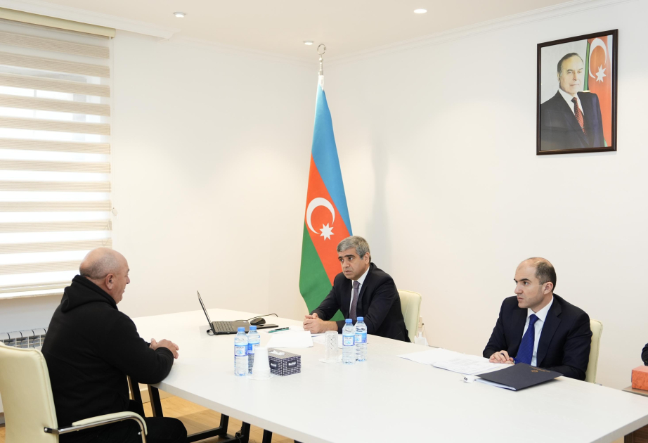 Əmək və əhalinin sosial müdafiə naziri Laçında vətəndaşların müraciətlərini dinləyib